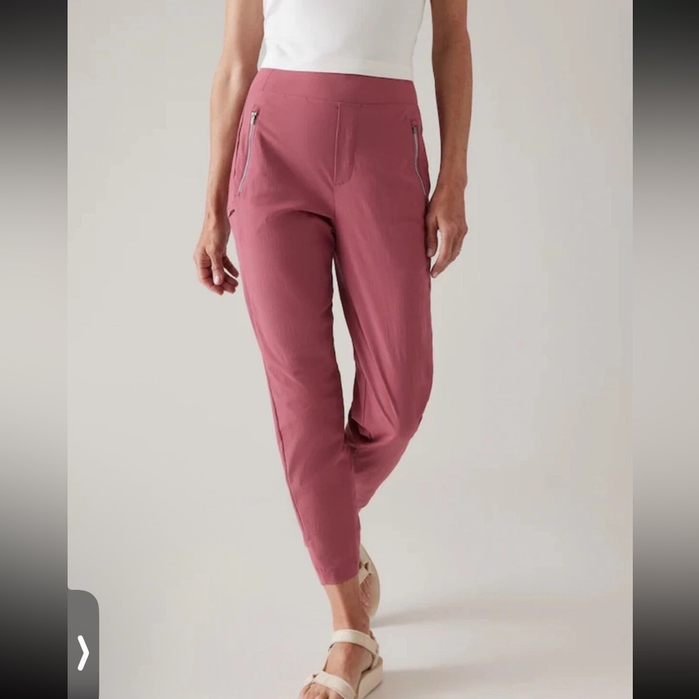 ATHLETA Trekkie North Jogger Crop Pants Size 22 Pink Berry